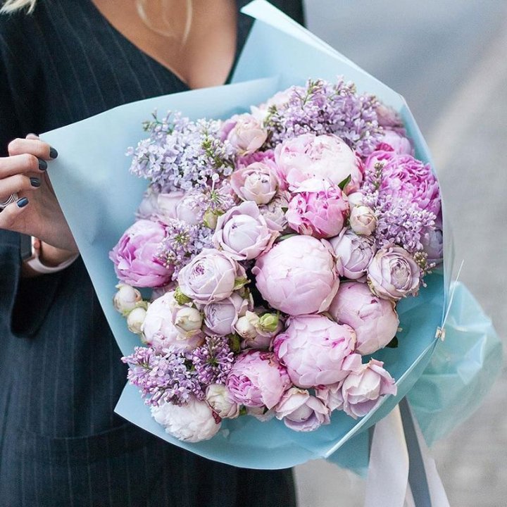 Букет "Блю логан" в Саратове