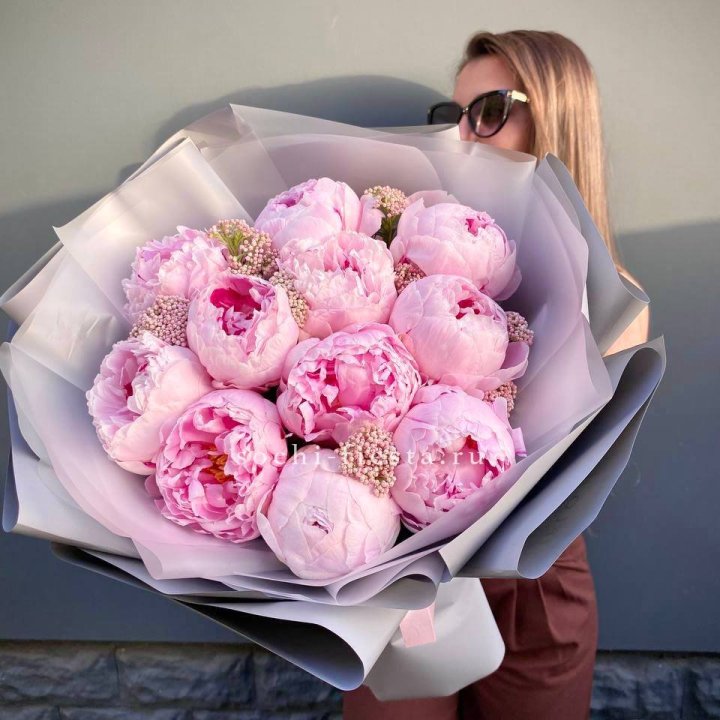 Букет с пионами "Стайл" в Саратове