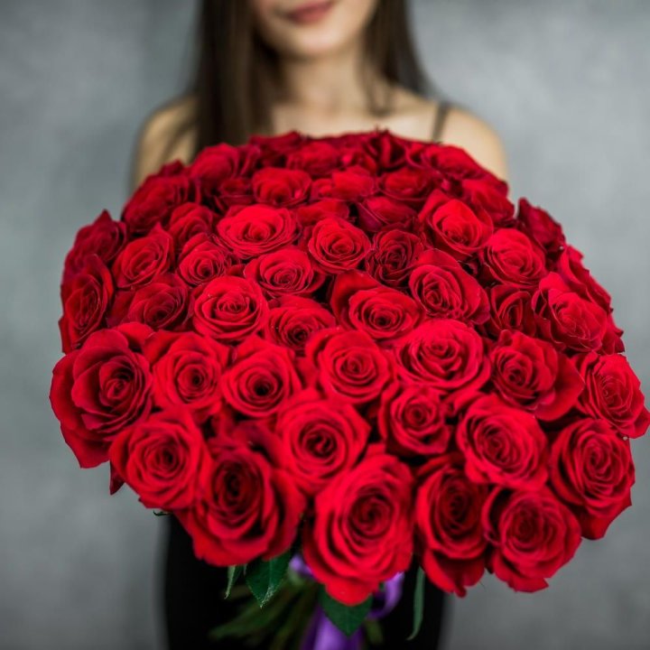 51 красная роза в Саратове