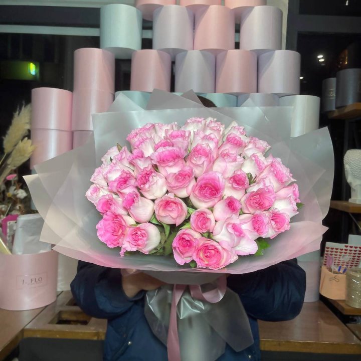  51 розовых роз в Саратове