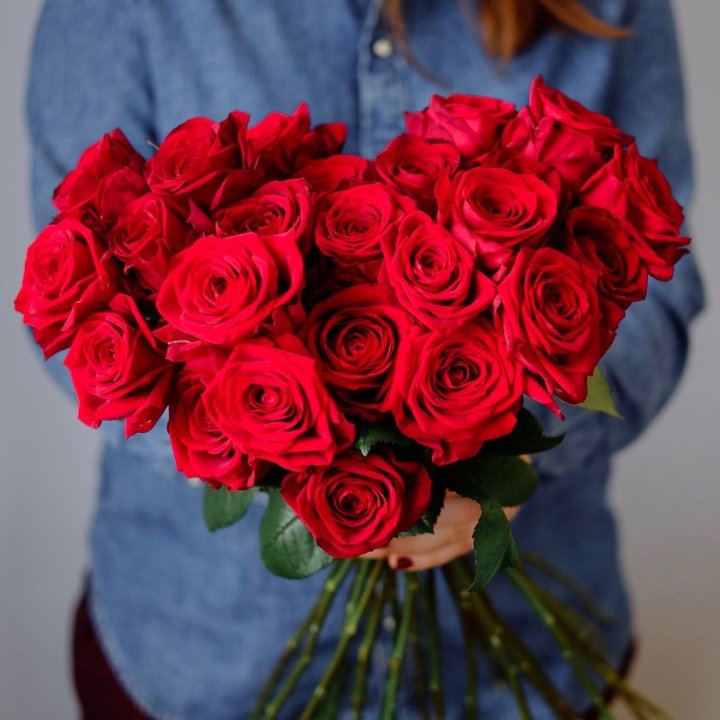 25 красных роз в Саратове