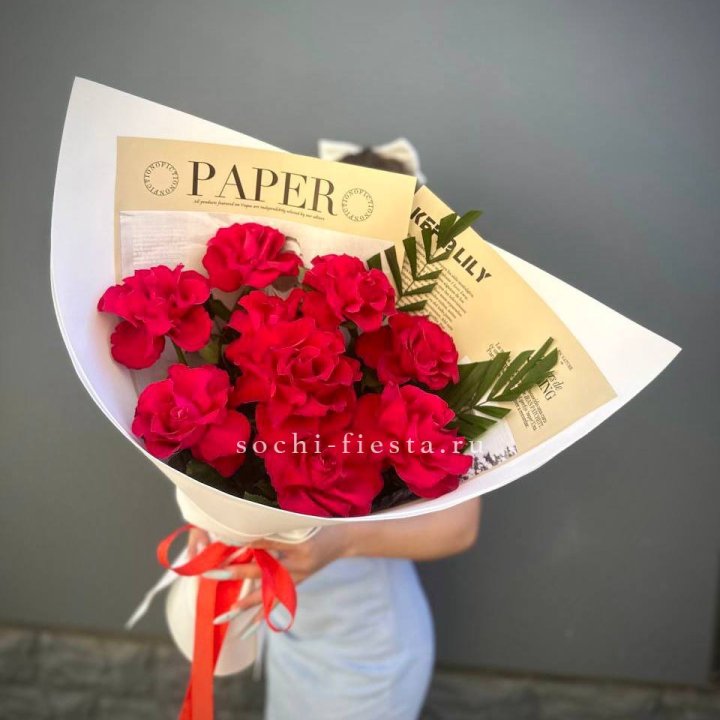 9 Красных французских роз Чико в Саратове