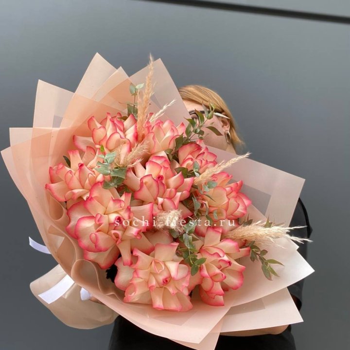 9 Французских роз Джумилия  в Саратове