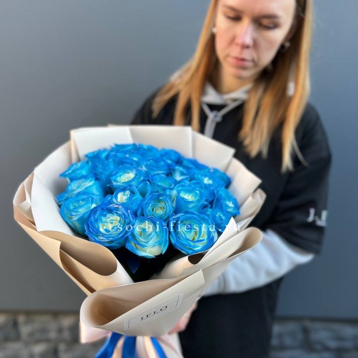 Букет синих роз блю логан в Саратове
