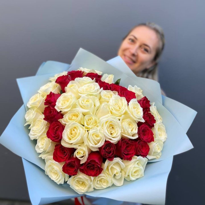 51 роза "Сердце" в Саратове