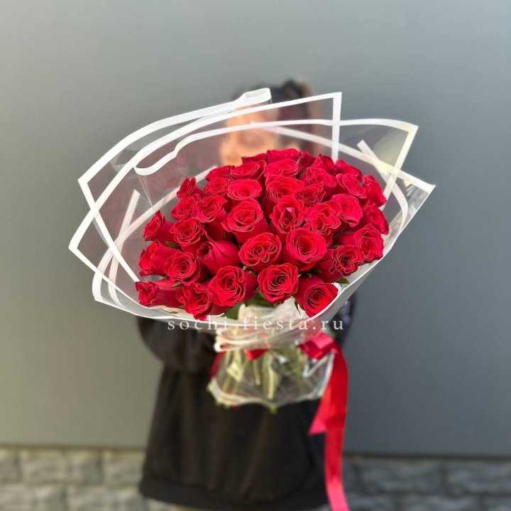 31 красная роза в Саратове