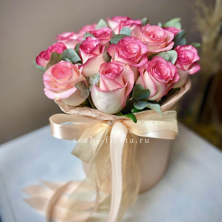 19 Роз Джумилия в коробке в Саратове