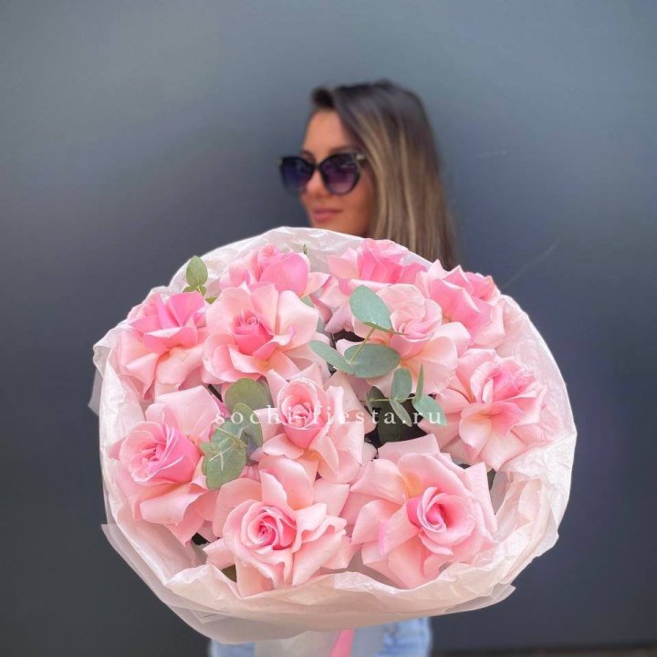 Букет роз "Минифу" в Саратове