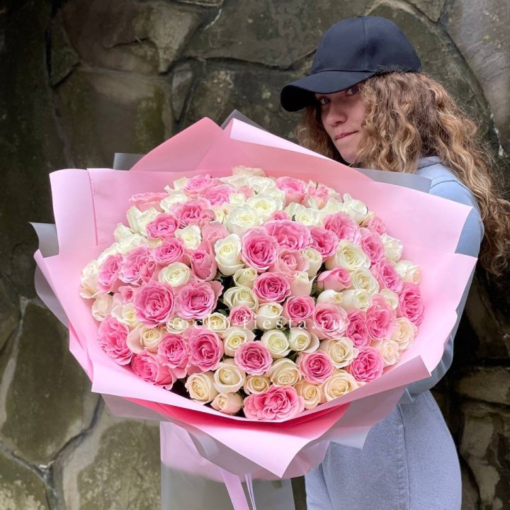 101 роза Миксбери в Саратове