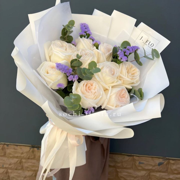 Букет из роз Вайт охара в Саратове