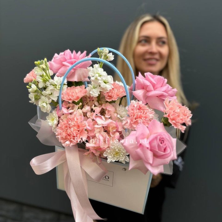 Сумочка "Бал цветов" в Саратове