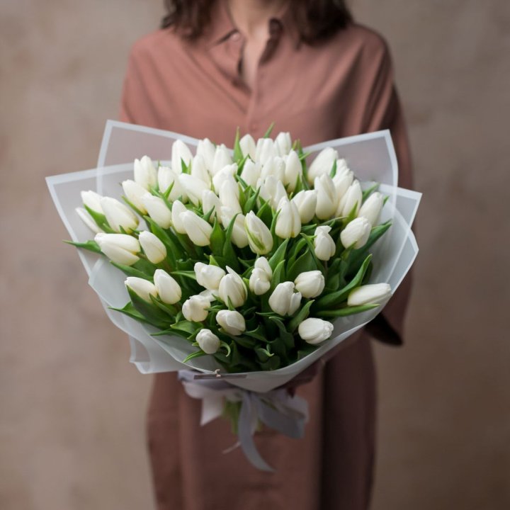 51 белый тюльпан в Саратове
