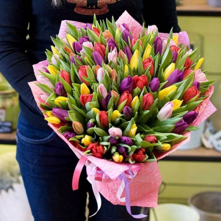 101 тюльпан "Джуси" в Саратове