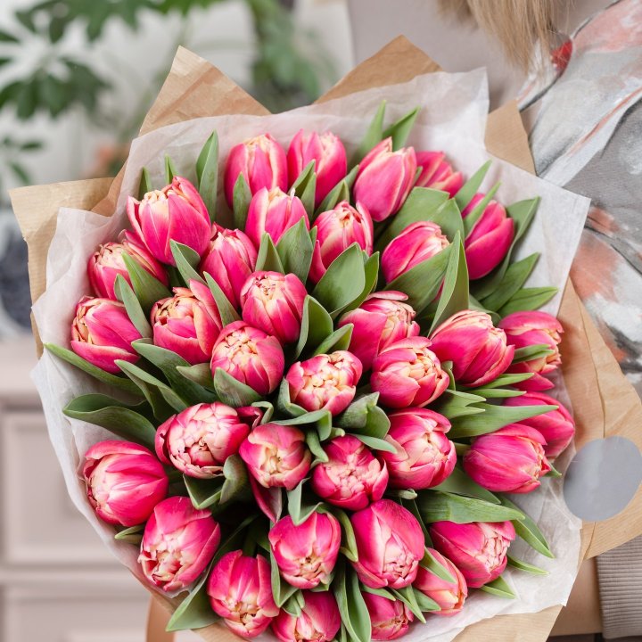 Букет пионовидных тюльпанов в Саратове